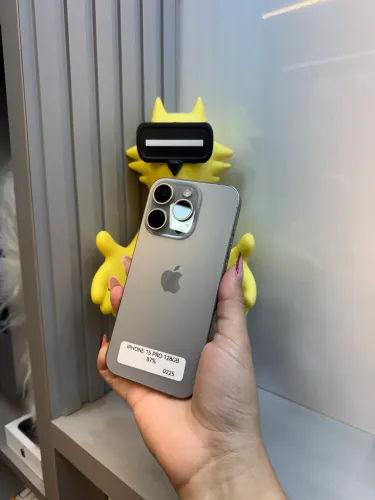 iPhone 15 Pro 128GB Bateria 87% Natural 
