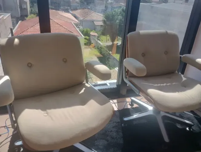 Cadeira Giroflex Original - Design Executivo Premium - Madeira Natural