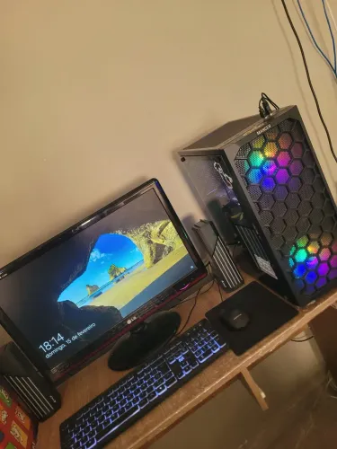 Vendo ou troco PC gamer completo