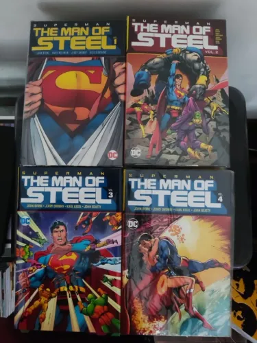 Superman - Man of Steel vol. 1 ao 4 - importado HC John Byrne Batman Dc Comics