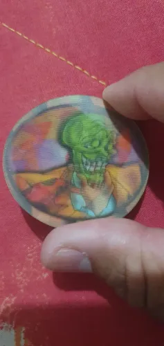 TAZO ELMA CHIPS RARÍSSIMO EDIÇÃO  O MASKARA 3D GIGANTE COLECIONE OU COMPLETE SUA COLEÇÃO 