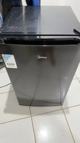 Frigobar Midea Black Edition 124 Litros - Preto - 220V