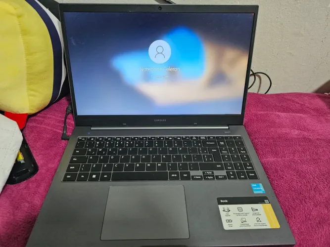 Vendo notebook samsung