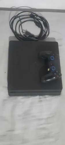 Vendo ps4 slim