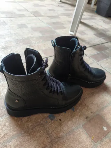 Coturno feminino