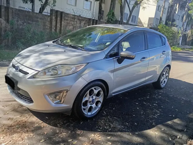 Ford Fiesta SE 1.6 16V Flex 5P 2012