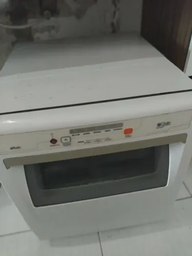 Vendo uma máquina de lavar pratos