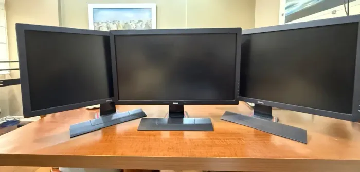 3 Monitores BENQ 24 polegadas RL2455 60hz 1ms