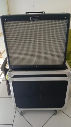 Amplificador fender valvulado hot hod deville.