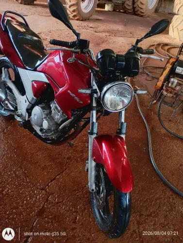 Vendo uma moto