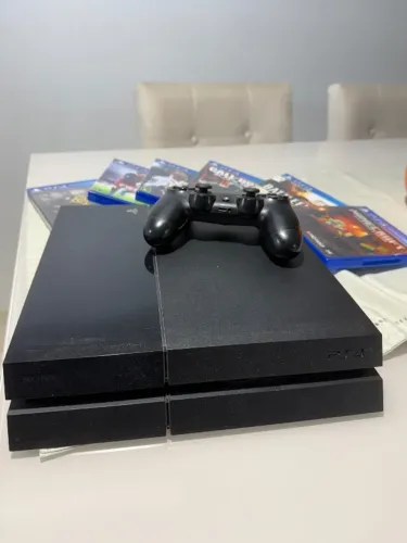 Ps4 + 1 controle + 6 jogos 