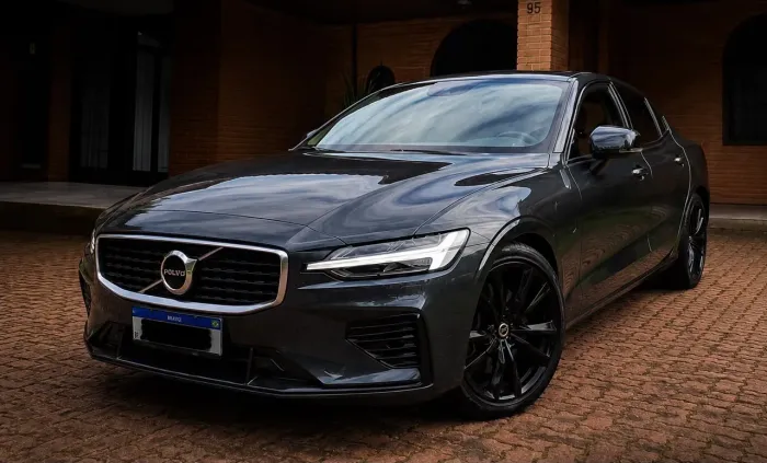 Volvo S60 T-8 R-design 2.0 407cv 4P Híbrido 2020