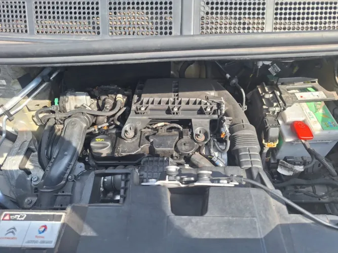 Citroen Jumpy Furgão Pack 1.6 Turbo Diesel 2022
