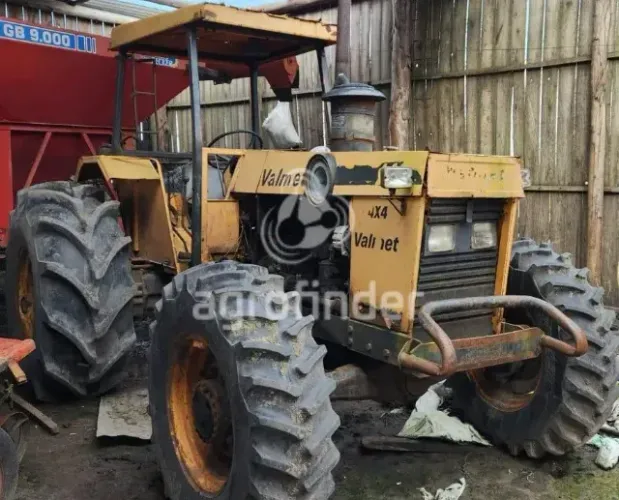 Trator Valmet 148 ano 1986