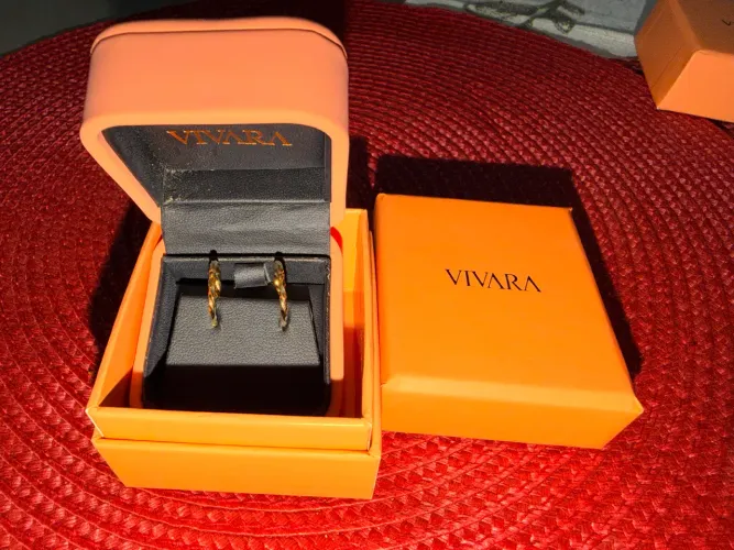 Brincos Vivara em Ouro 18k - Novíssimos na Caixa