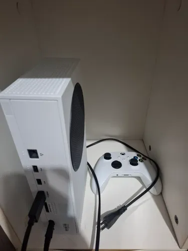Xbox Series S (único dono) Console nunca foi aberto!!!
