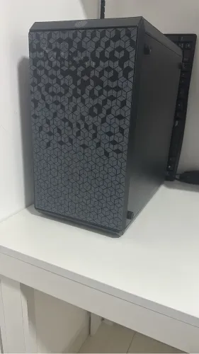 Gabinete gamer Cooler Master