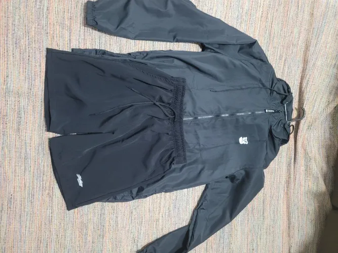 Corta vento e short black targ novos