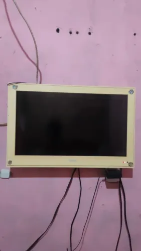 VENDO TV PHILCO COM CONTROLE EM ÓTIMO ESTADO
