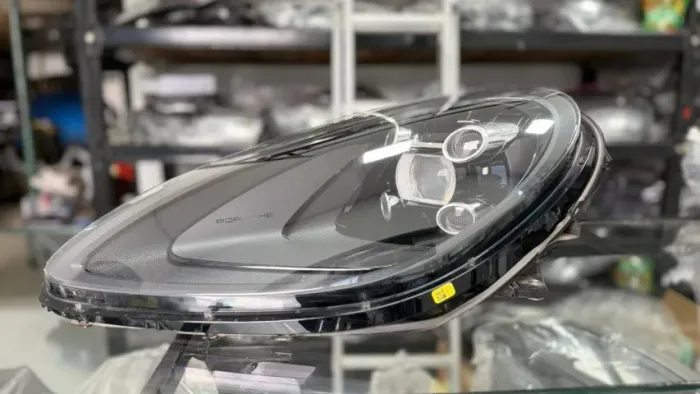Farol Porsche Cayenne Lado Esquerdo 18 a 23