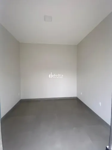 Loja comercial disponível para locação no bairro Brasil em Uberlândia - MG.