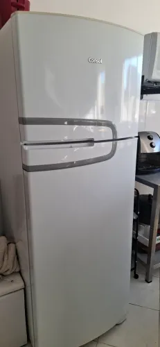 Vende-se geladeira consul