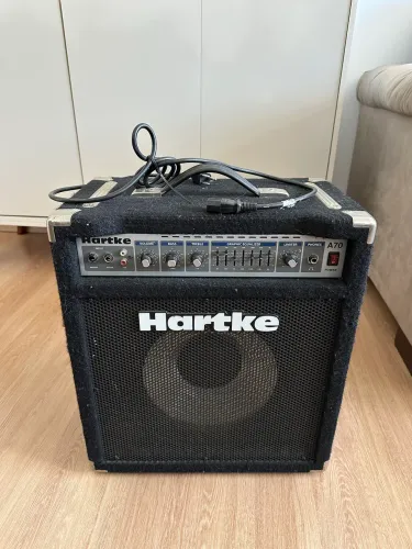 Amplificador para baixo Hartke A70 usado sem 1 controlador de equalizador