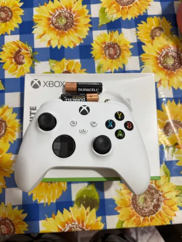 Vendo controle XBOX NOVO 
