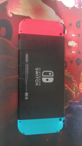 Nintendo switch menos de um ano de uso com nota fiscal da Miranda. Acompanha tudo .