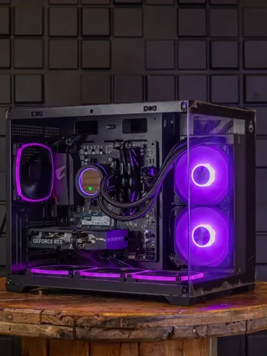 Ryzen 7 5800X | RTX 5060 8GB GDDR7 | 32GB RAM | NVMe 1TB | Water Cooler 240mm
