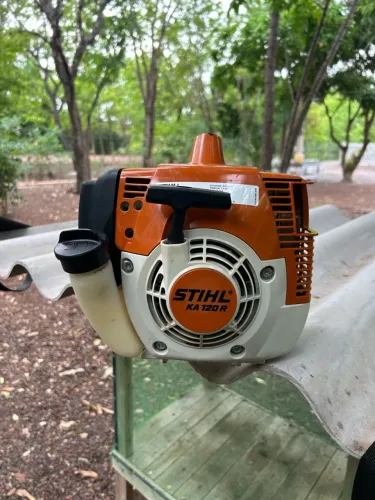 Ferramenta multifuncional STIHL KA 120R
