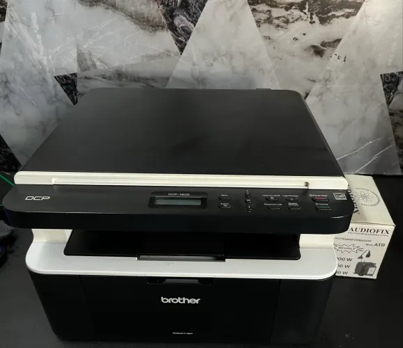Impressora Multifuncional Brother DCP-1602