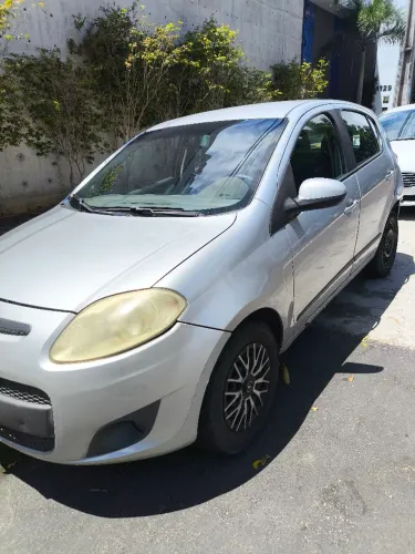 Fiat Palio Attractive 1.0 EVO Fire Flex 8V 5P 2013