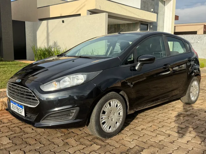 Ford Fiesta 1.5 16V Flex Mec. 5P 2015