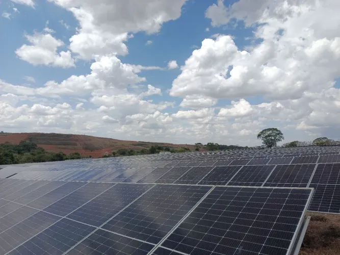 Limpeza de painéis solares