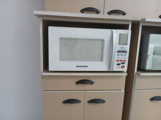 Vendo micro-ondas top bem cuidado