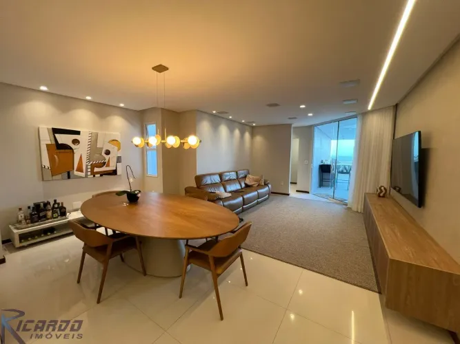 Cobertura de luxo na Praia do Morro em Guarapari-ES: 03 quartos, 03 suítes, 01 sala, 05 ba