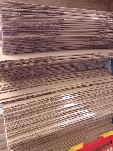 Caixa de papelão 