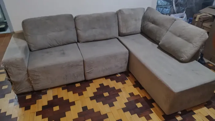 Sofá Retrátil Usado - Estrutura Ótima - Estofado Danificado (Gatos)