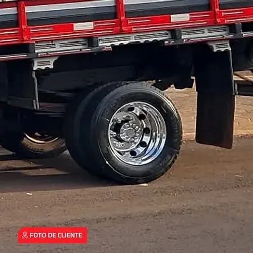 Roda de Alumínio Caminhão 3/4 17,5 x 6 (6 furos) Alto Brilho Borda Larga - Old t R$ 520,00