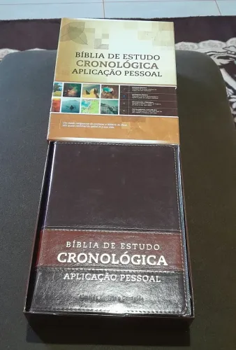 Bíblia de estudo Cronológica
