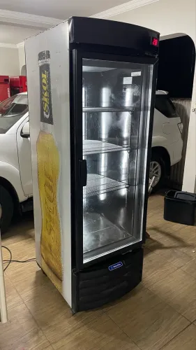 Freezer cervejeiro Cervejeira expositor metalfrio 110 volts
