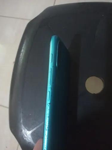 Vendo celular moto E20 com defeito, trocar frontal e conector folgado 