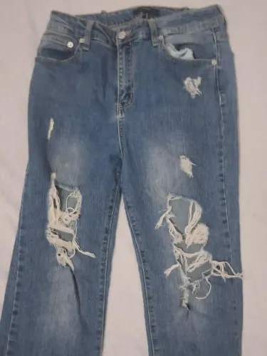Calça jeans cintura alta destroyed forever21 tm 40