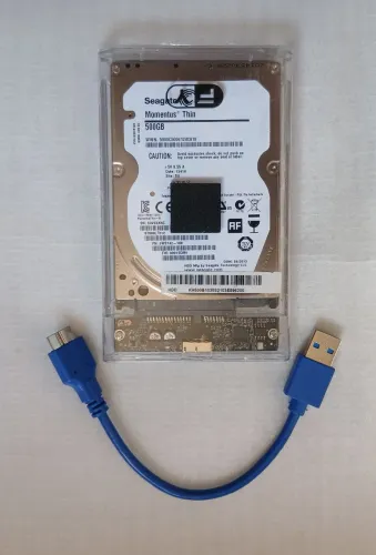 HD externo Seagate 500GB, com case USB 3.0 e cabo incluso.<br>