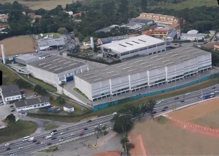 Condomínio para locação em Cotia com 1.415m²