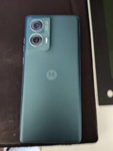 Celular moto Edge50 Fusion .usei dois meses e ganhei um outro de presente .