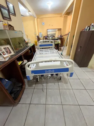 Cama hospitalar 3 movimentos Dellamed