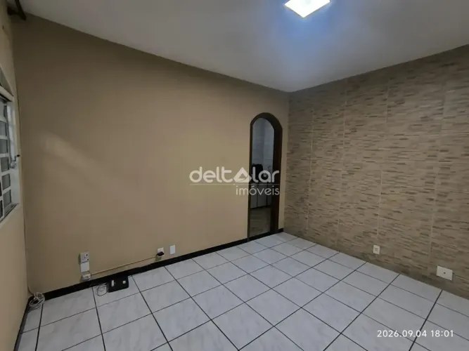 Casa 2 quartos, 2 banheiros, 1 vaga de garagem para locação, Heliópolis, Belo Horizonte, M