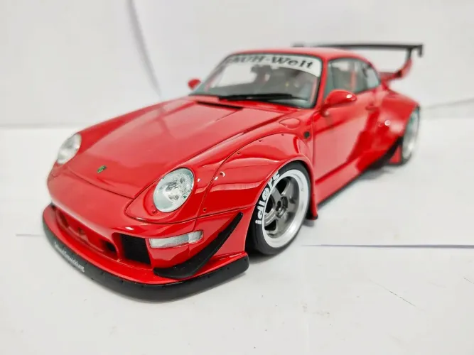 Miniatura Porsche 911 993 RWB 1/18